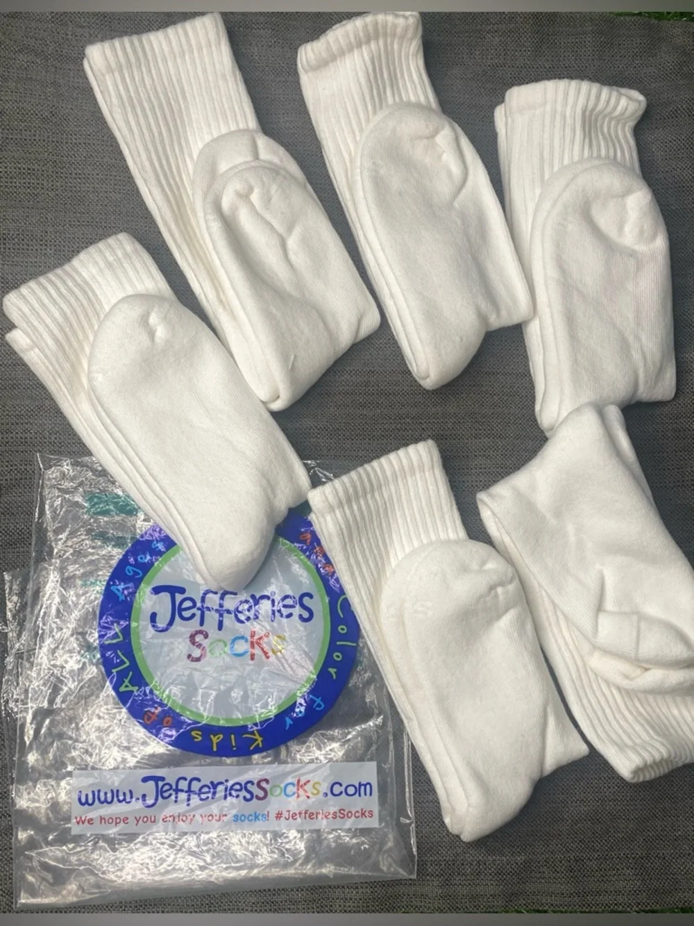 Jefferies Kids Crew Socks White Size Small 7-8.5 (Shoe 9-1) Seamless Toe 6 Pair